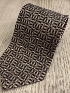 Bruno Piattelli Extra-Long Men’s Tie Geometric Black/Soft Gold  Silk 63” x 4”